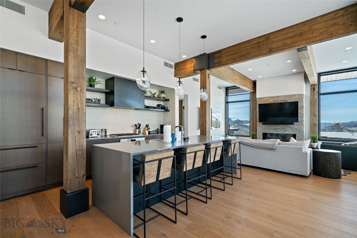 4 Boathouse Way Way R-1/201