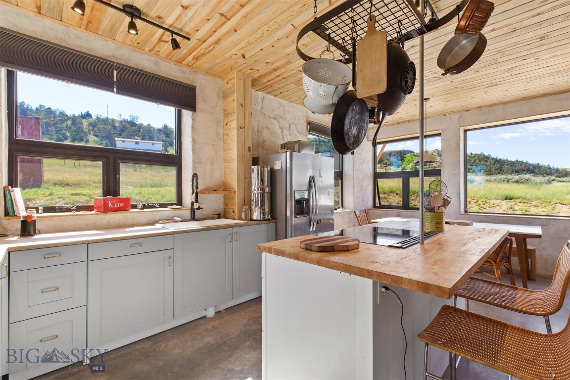 Ponderosa Pines - Residential