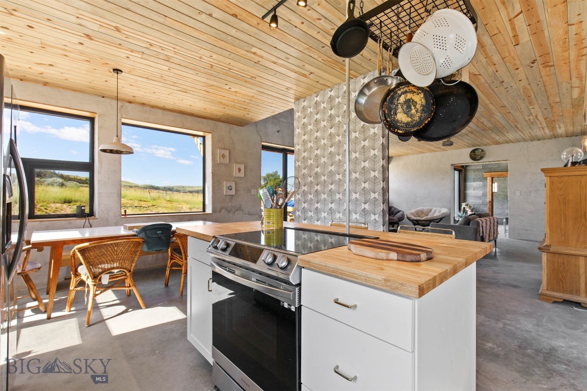 Ponderosa Pines - Residential