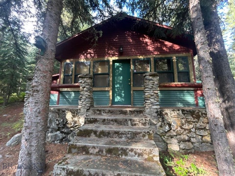 Photo of 1040 Cascade Creek Road, Gallatin Gateway, MT 59730 (MLS # 414326)