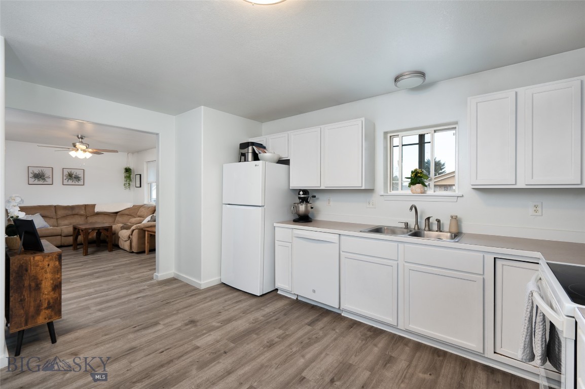 Belgrade, Montana 59714, United States, 2 Bedrooms Bedrooms, ,2 BathroomsBathrooms,Residential,Active,158536