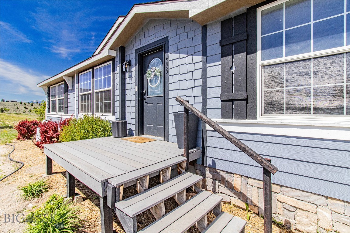 495 Lupine Lane
