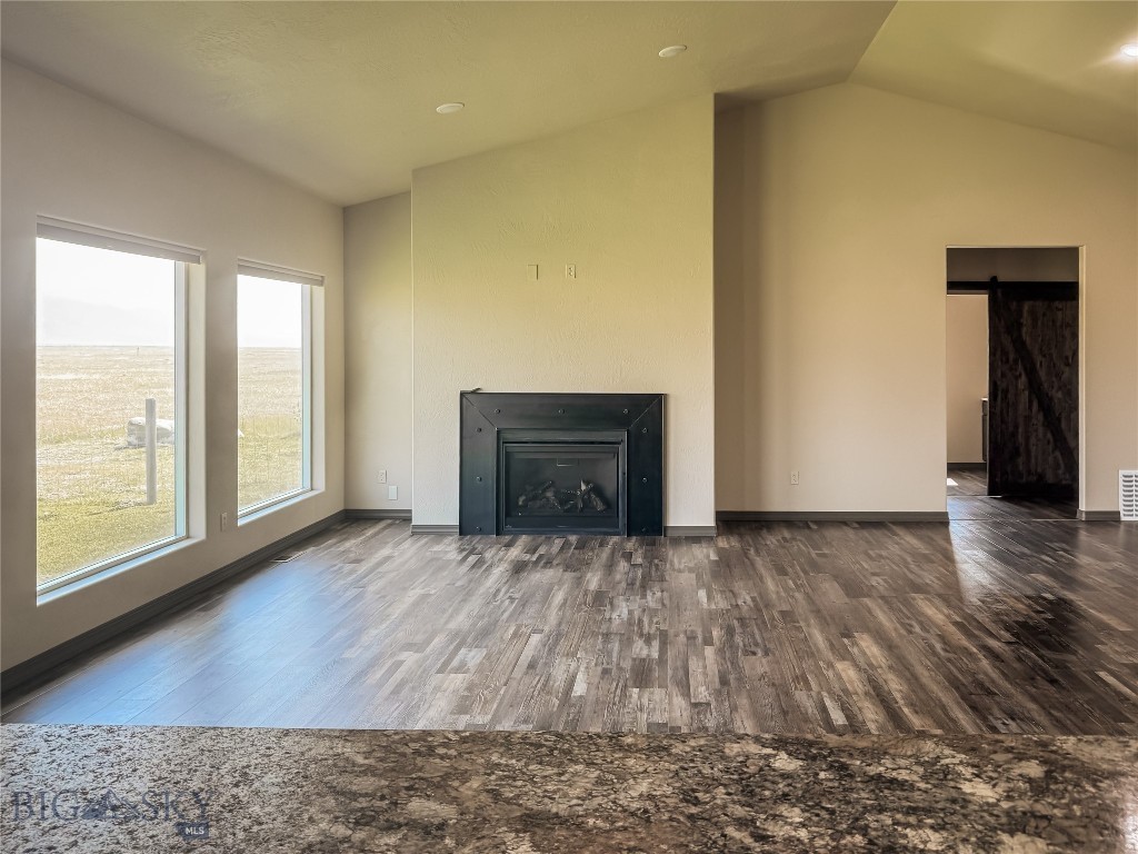 Sphinx Mountain - Residential