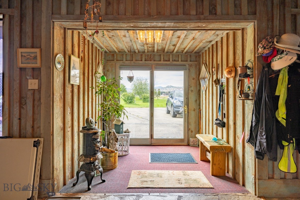 3620 Saddle Rock Road