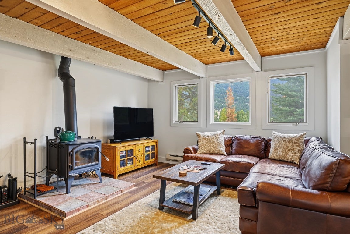 2575 Curley Bear Road 174