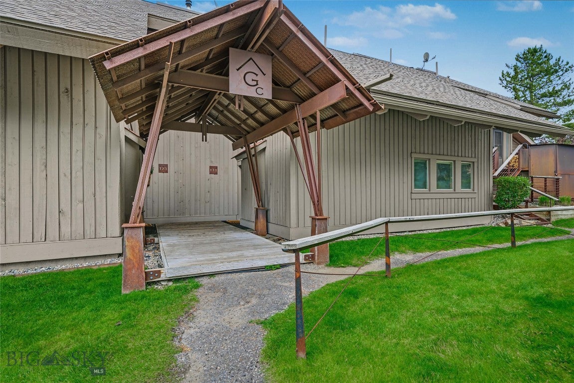 2575 Curley Bear Road 174