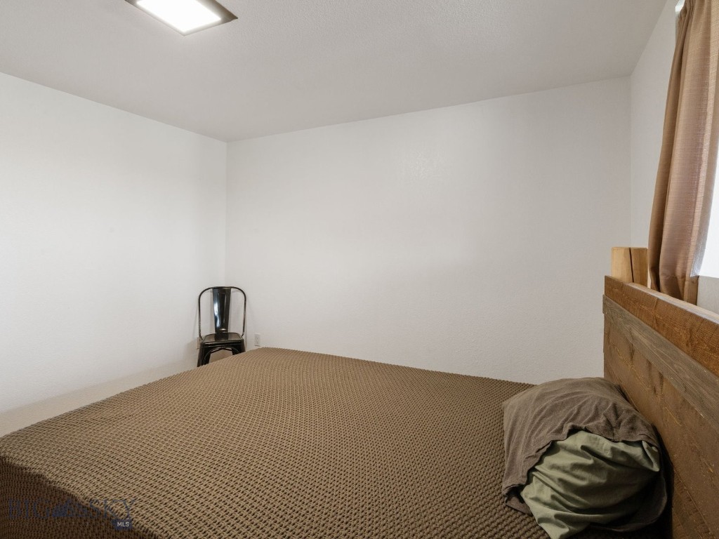 Peak View - Commercial Sale