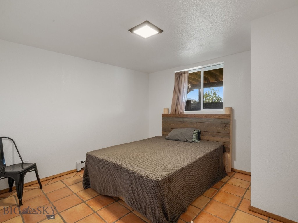 Peak View - Commercial Sale