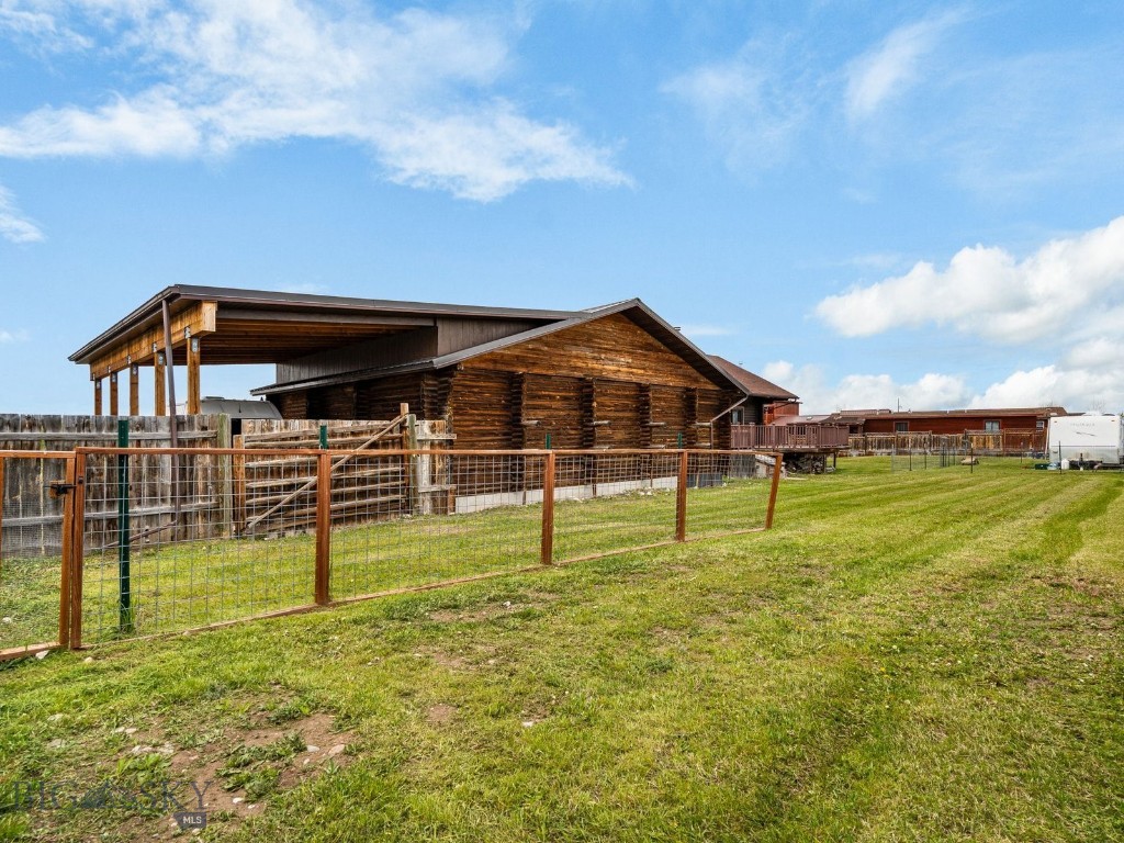 Peak View - Commercial Sale