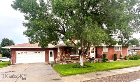 Photo of 805 E Orr Street, Dillon, MT 59725 (MLS # 406051)