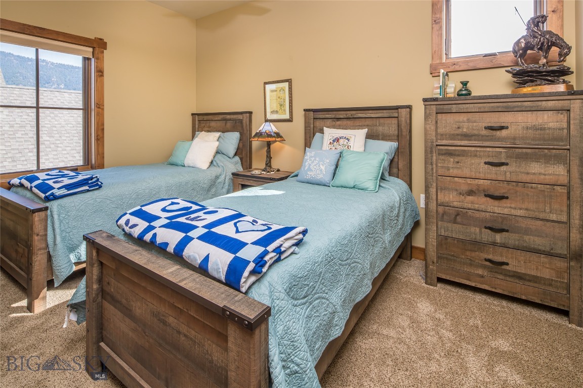 Essentia Condo - Residential