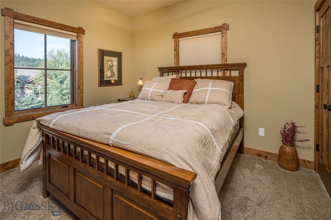 Essentia Condo - Residential