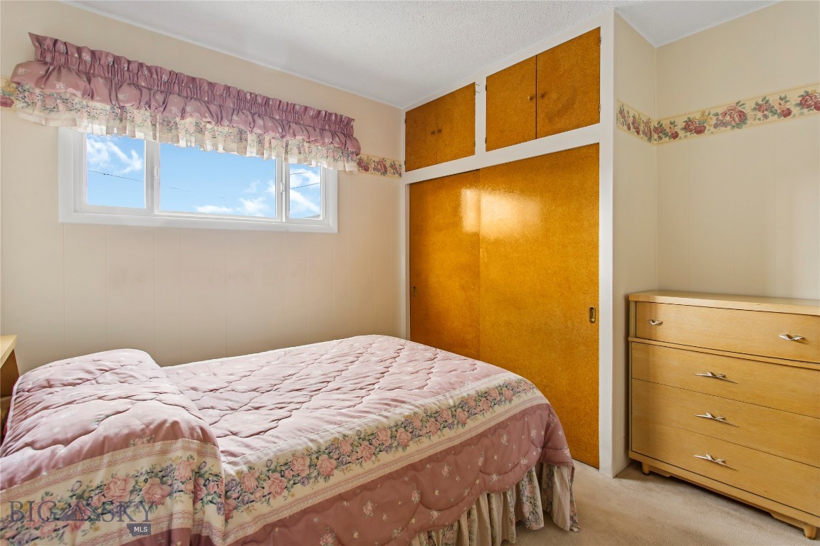 Butte, Montana 59701, United States, 2 Bedrooms Bedrooms, ,2 BathroomsBathrooms,Residential,Contingent,55912