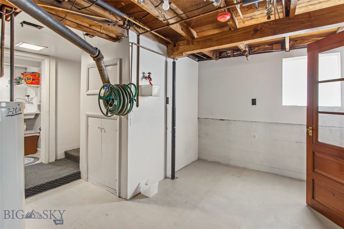 Butte, Montana 59701, United States, 2 Bedrooms Bedrooms, ,2 BathroomsBathrooms,Residential,Contingent,55912