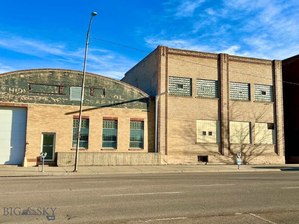 201 & 215 2nd Avenue S