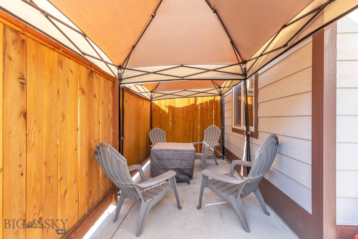 Belgrade, Montana 59714, United States, 3 Bedrooms Bedrooms, ,3 BathroomsBathrooms,Residential,Contingent,49020