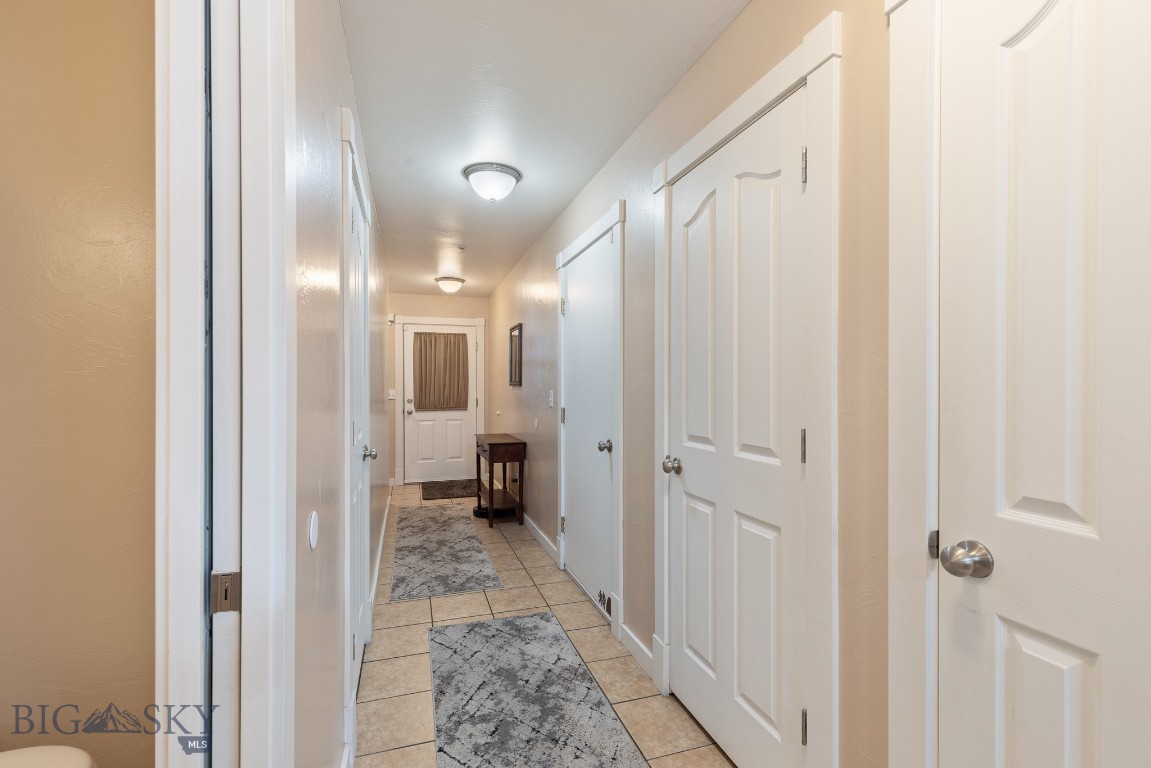 Belgrade, Montana 59714, United States, 3 Bedrooms Bedrooms, ,3 BathroomsBathrooms,Residential,Contingent,49020