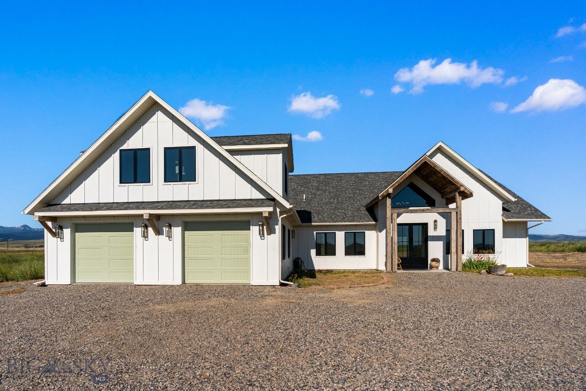 120 Horseshoe Loop