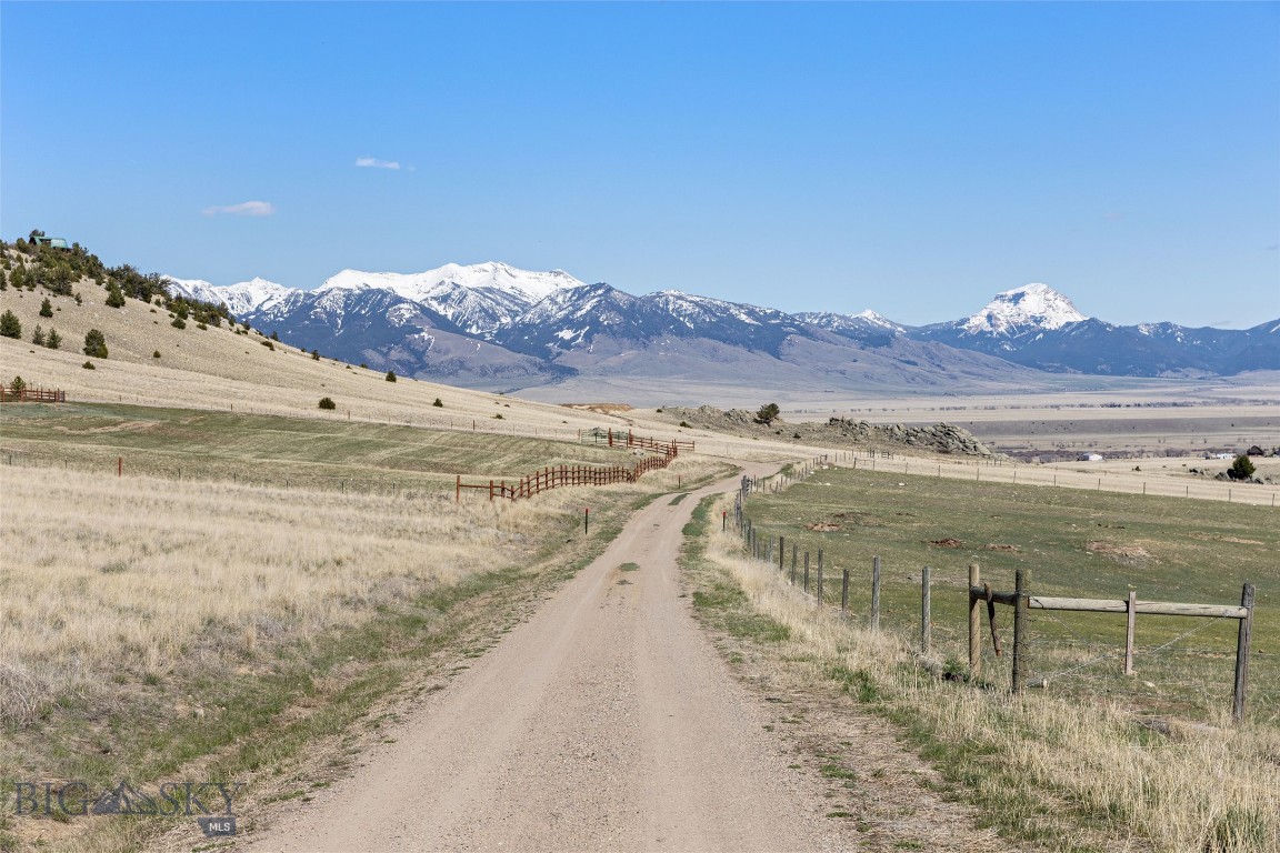 Ennis, Montana 59729, United States, ,Land,Active,122586