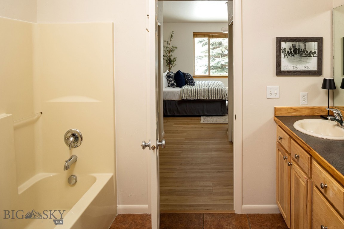 Tamarack Court Condo - Residential