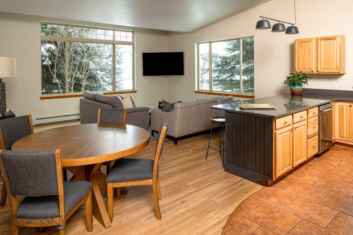 Tamarack Court Condo - Residential