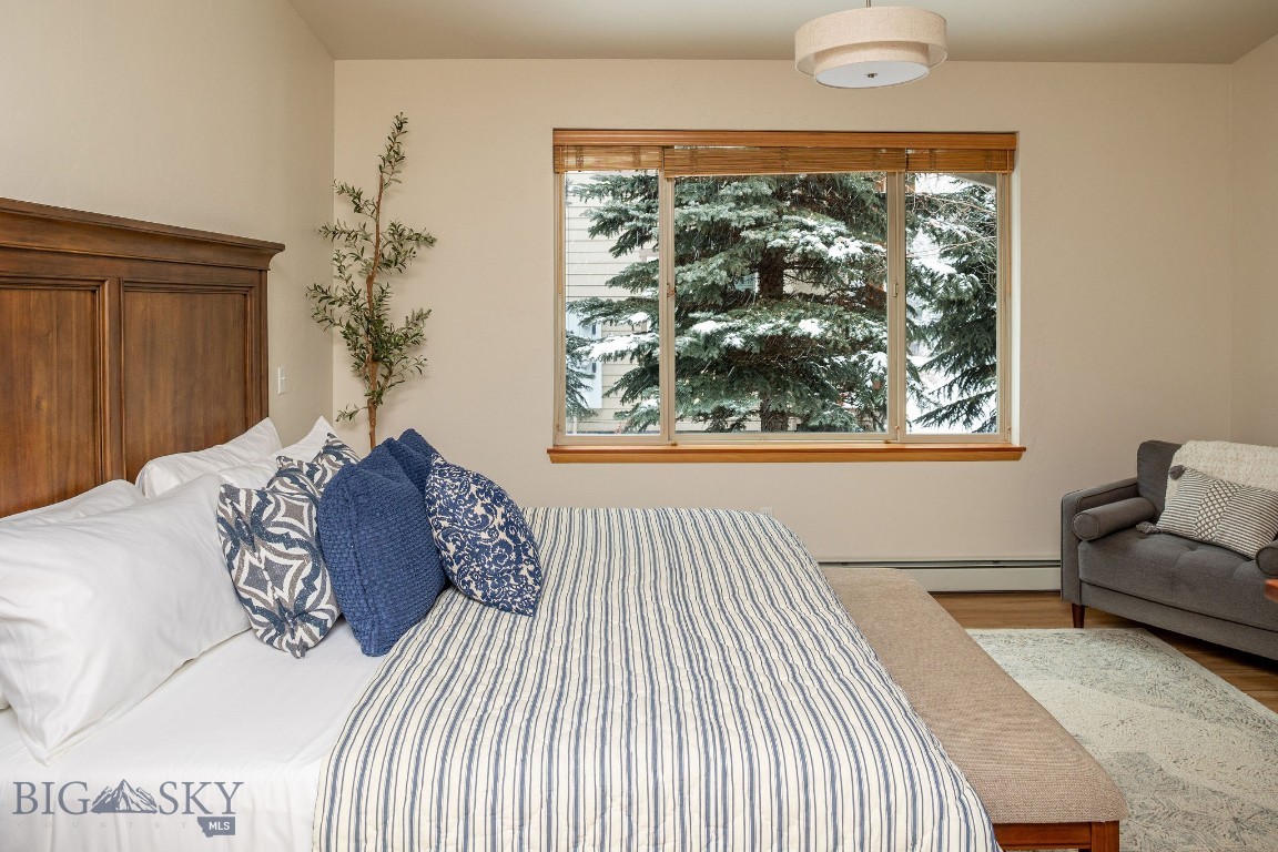 Tamarack Court Condo - Residential