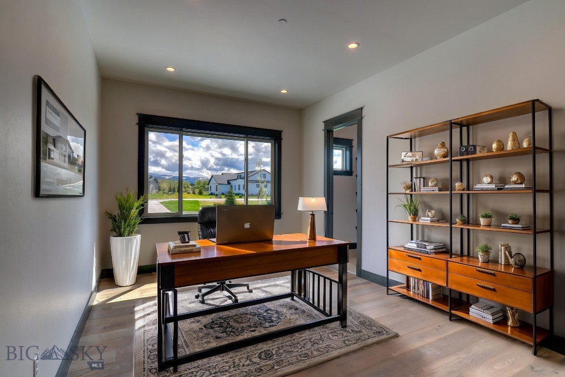 Home 40 - Residential