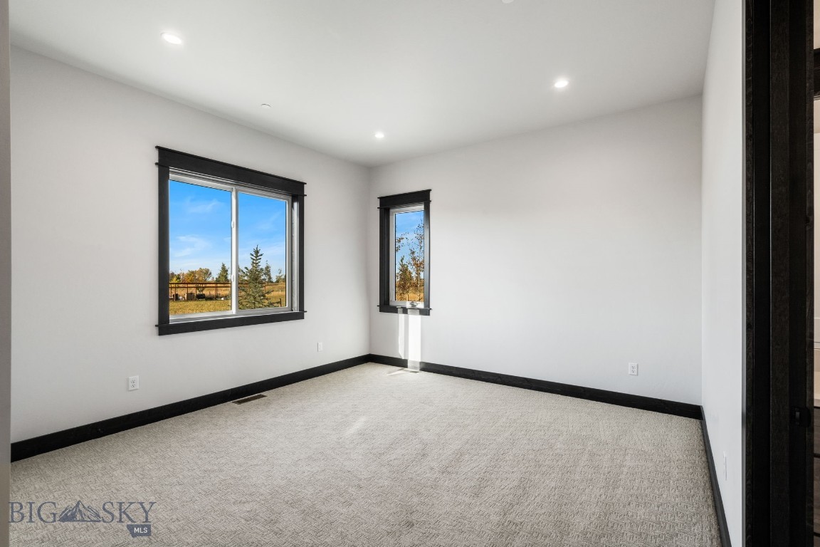 Home 40 - Residential