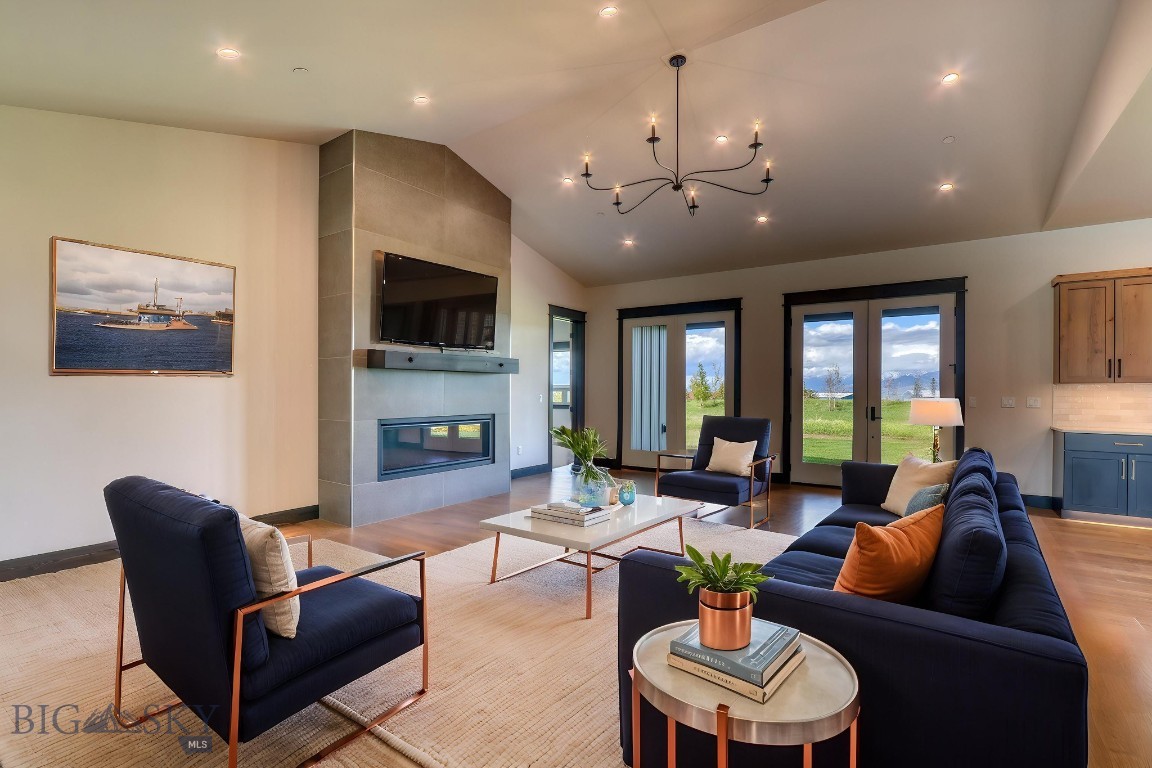 Home 40 - Residential
