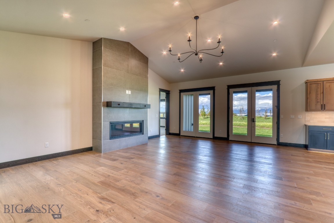 Home 40 - Residential