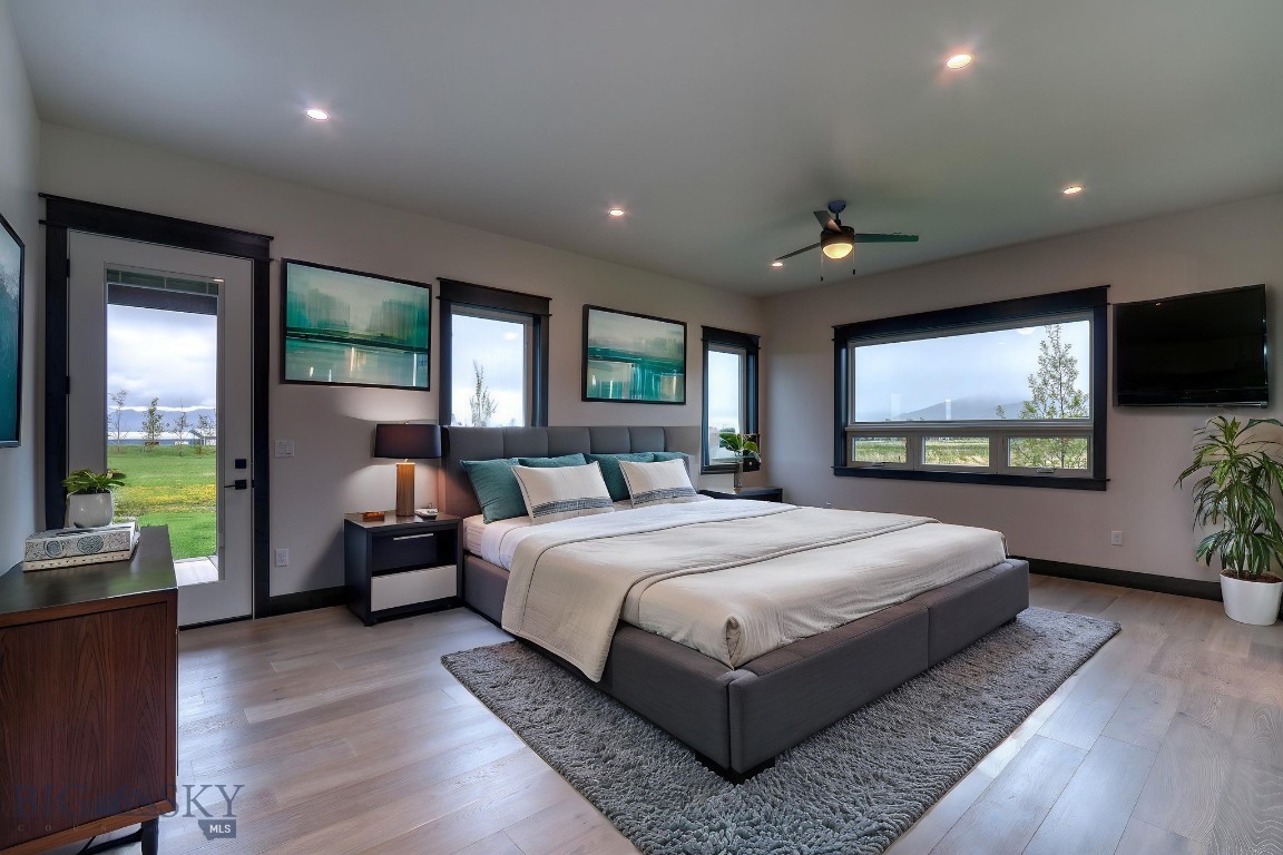 Home 40 - Residential