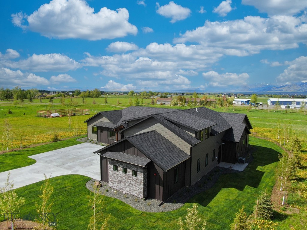 Home 40 - Residential