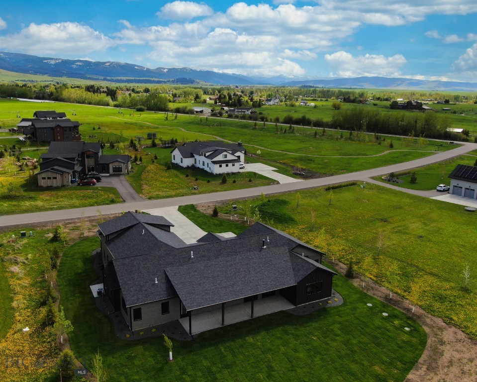 Home 40 - Residential
