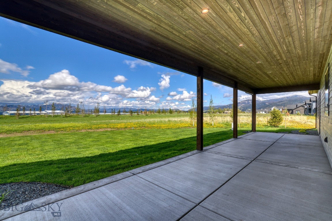 Home 40 - Residential