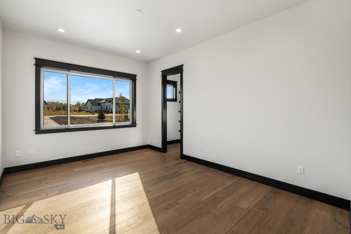 Home 40 - Residential