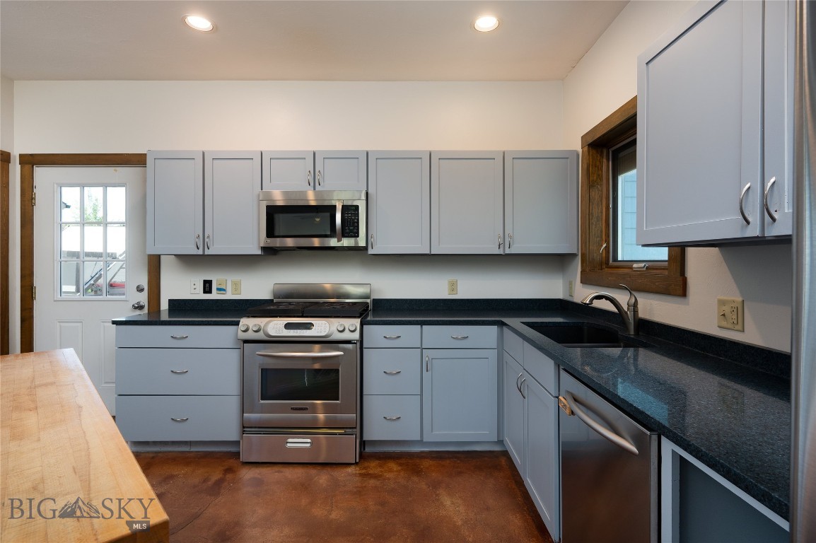 Oak Meadows - Residential