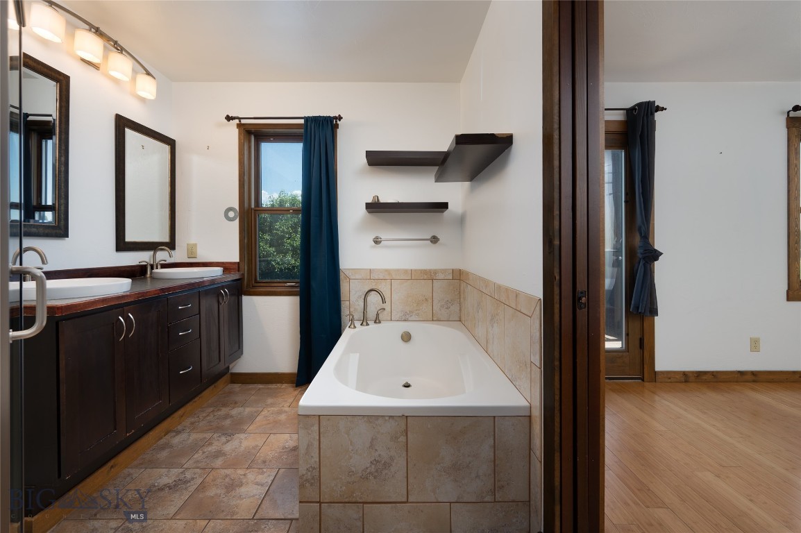 Oak Meadows - Residential