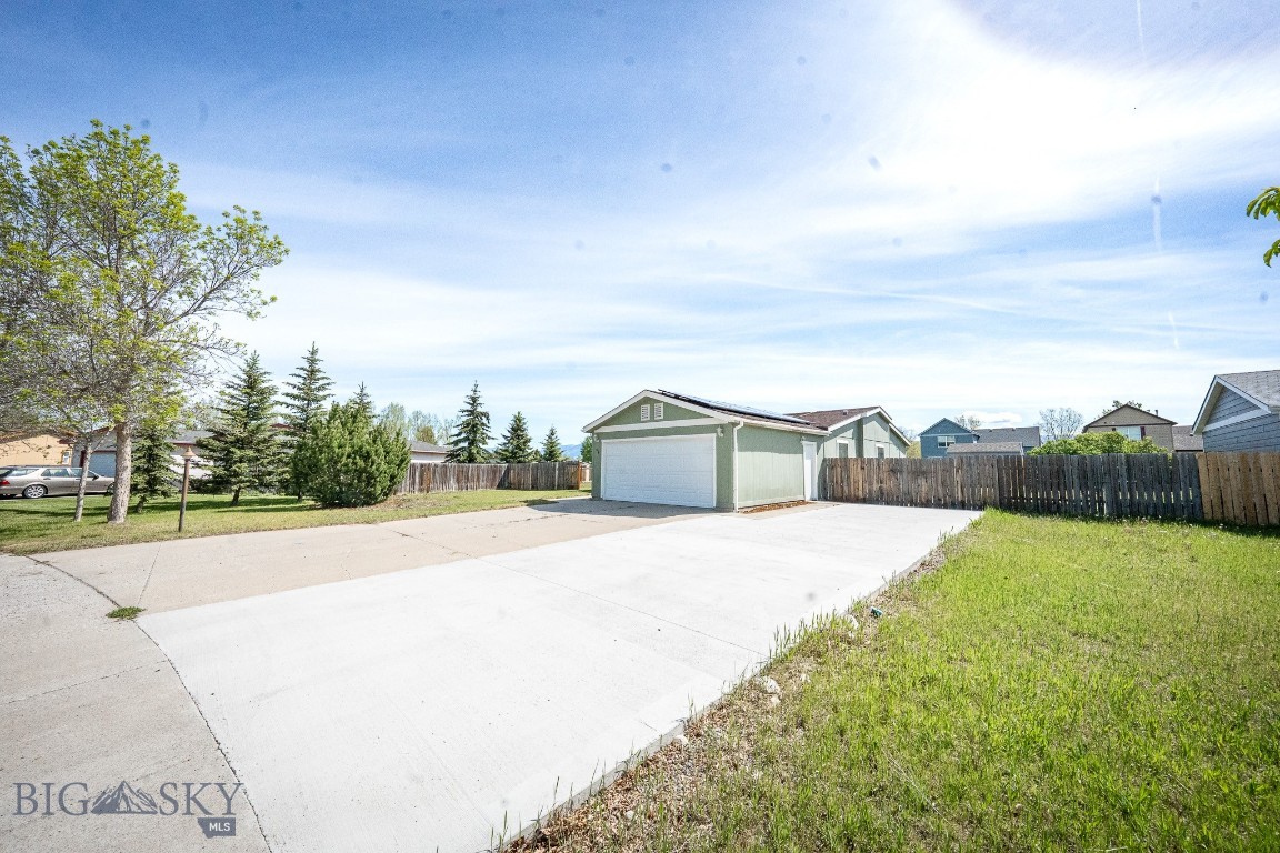 River Rock and Royal Village - Residential