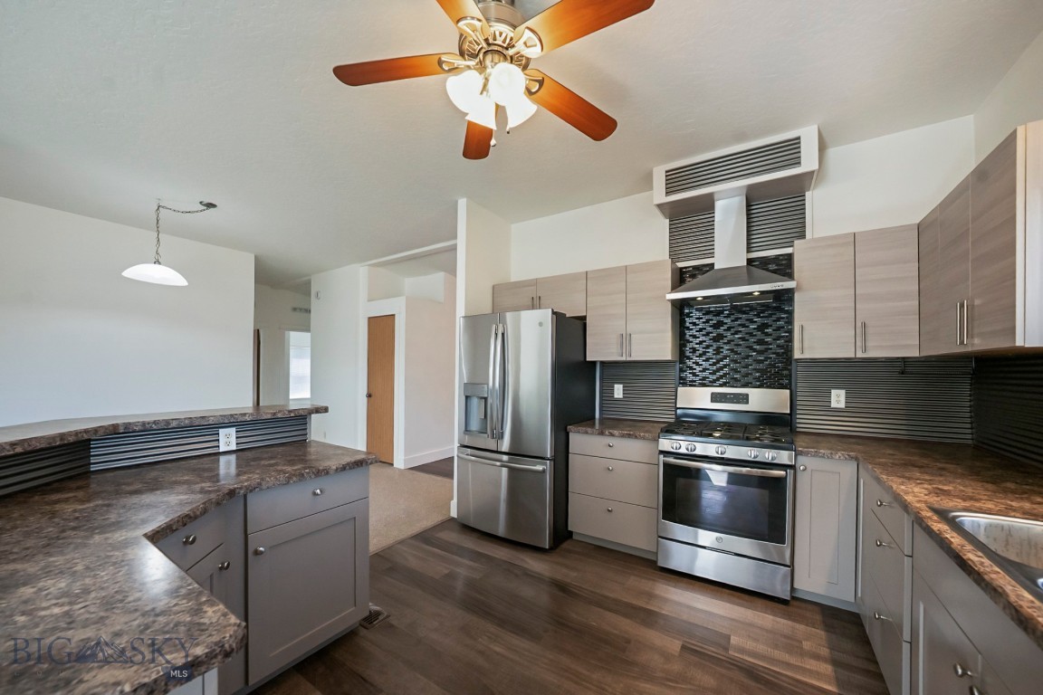 River Rock and Royal Village - Residential