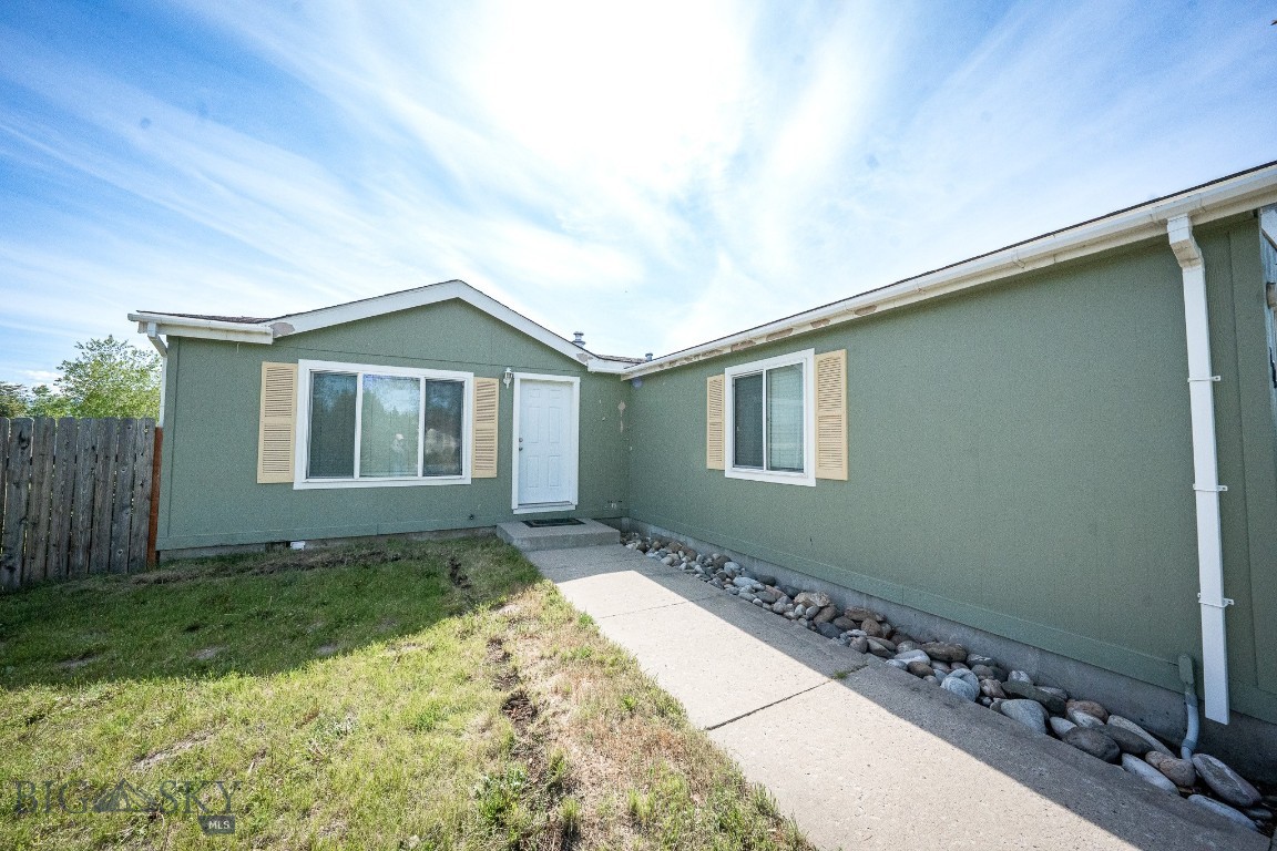 River Rock and Royal Village - Residential