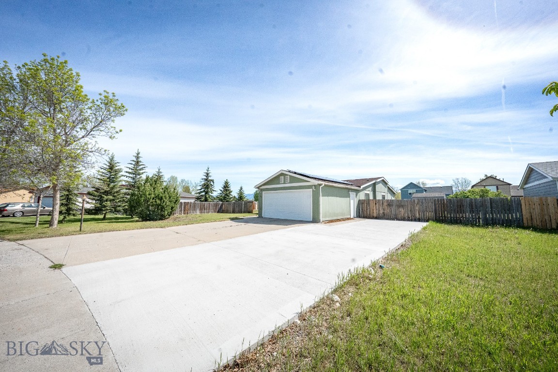 River Rock and Royal Village - Residential