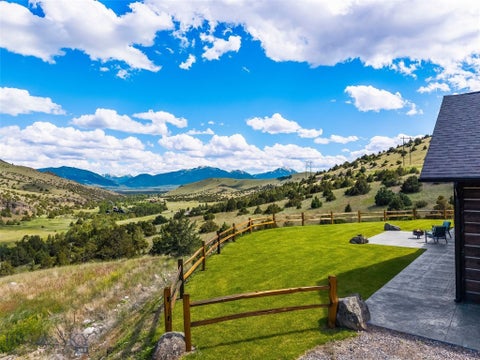 Photo of 54 Antelope Butte Road, Livingston, MT 59047 (MLS # 412210)