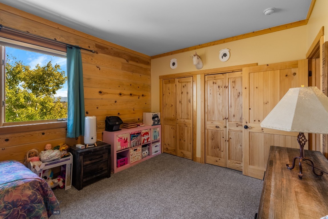 Gallatin River Ranch - Residential