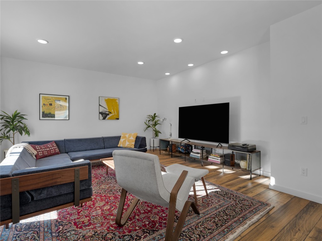 Gran Cielo - Residential Income