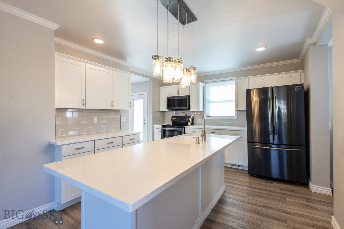 Butte, Montana 59701, United States, 4 Bedrooms Bedrooms, ,2 BathroomsBathrooms,Residential,Contingent,41510