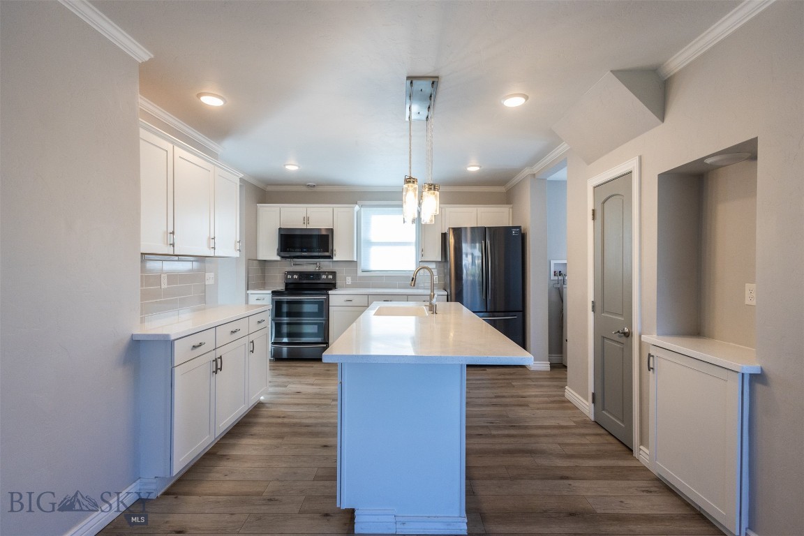 Butte, Montana 59701, United States, 4 Bedrooms Bedrooms, ,2 BathroomsBathrooms,Residential,Contingent,41510