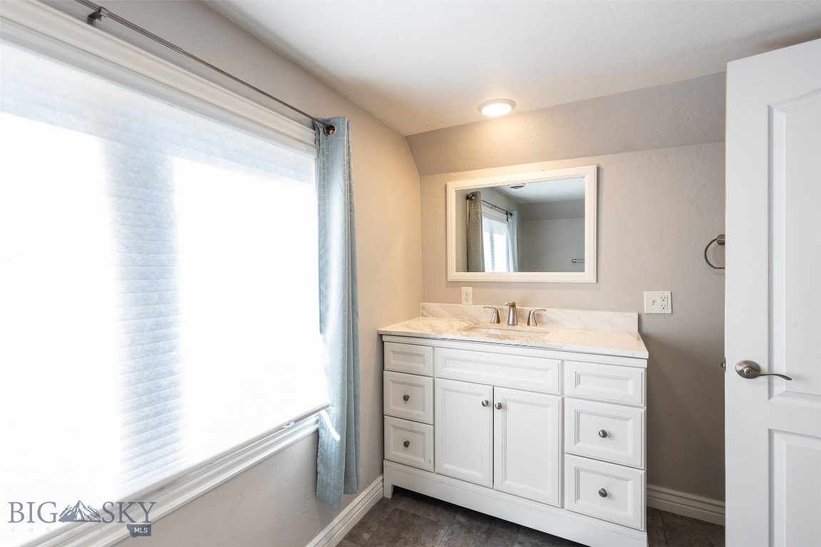 Butte, Montana 59701, United States, 4 Bedrooms Bedrooms, ,2 BathroomsBathrooms,Residential,Contingent,41510