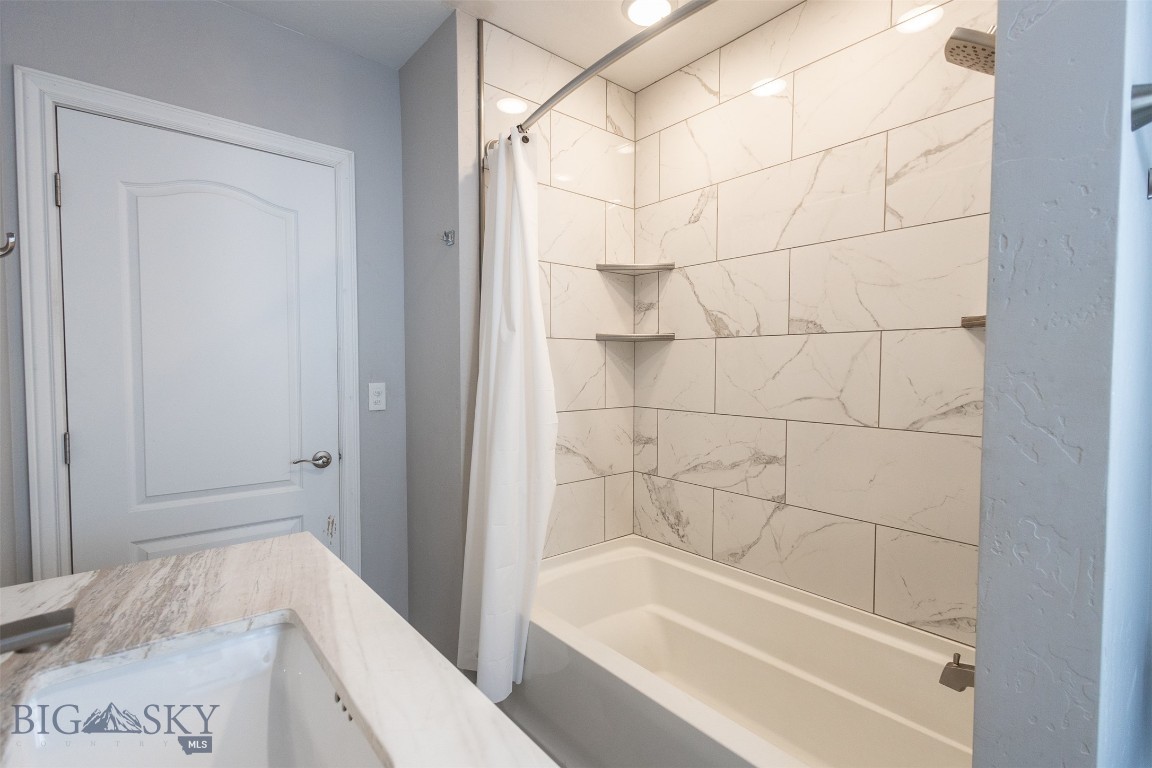 Butte, Montana 59701, United States, 4 Bedrooms Bedrooms, ,2 BathroomsBathrooms,Residential,Contingent,41510