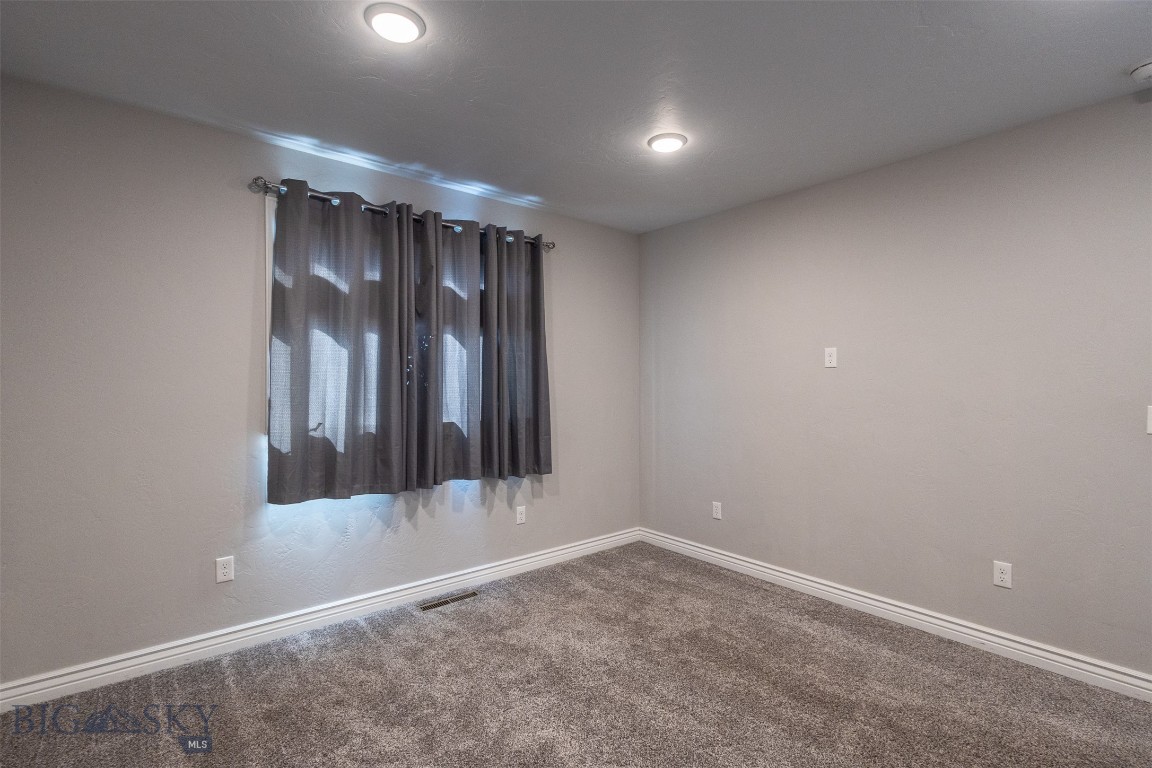 Butte, Montana 59701, United States, 4 Bedrooms Bedrooms, ,2 BathroomsBathrooms,Residential,Contingent,41510