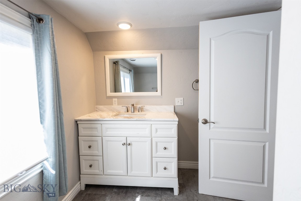 Butte, Montana 59701, United States, 4 Bedrooms Bedrooms, ,2 BathroomsBathrooms,Residential,Contingent,41510